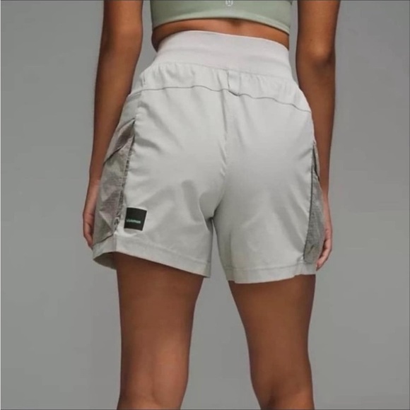 Lululemon athletica shorts - Picture 3 of 6